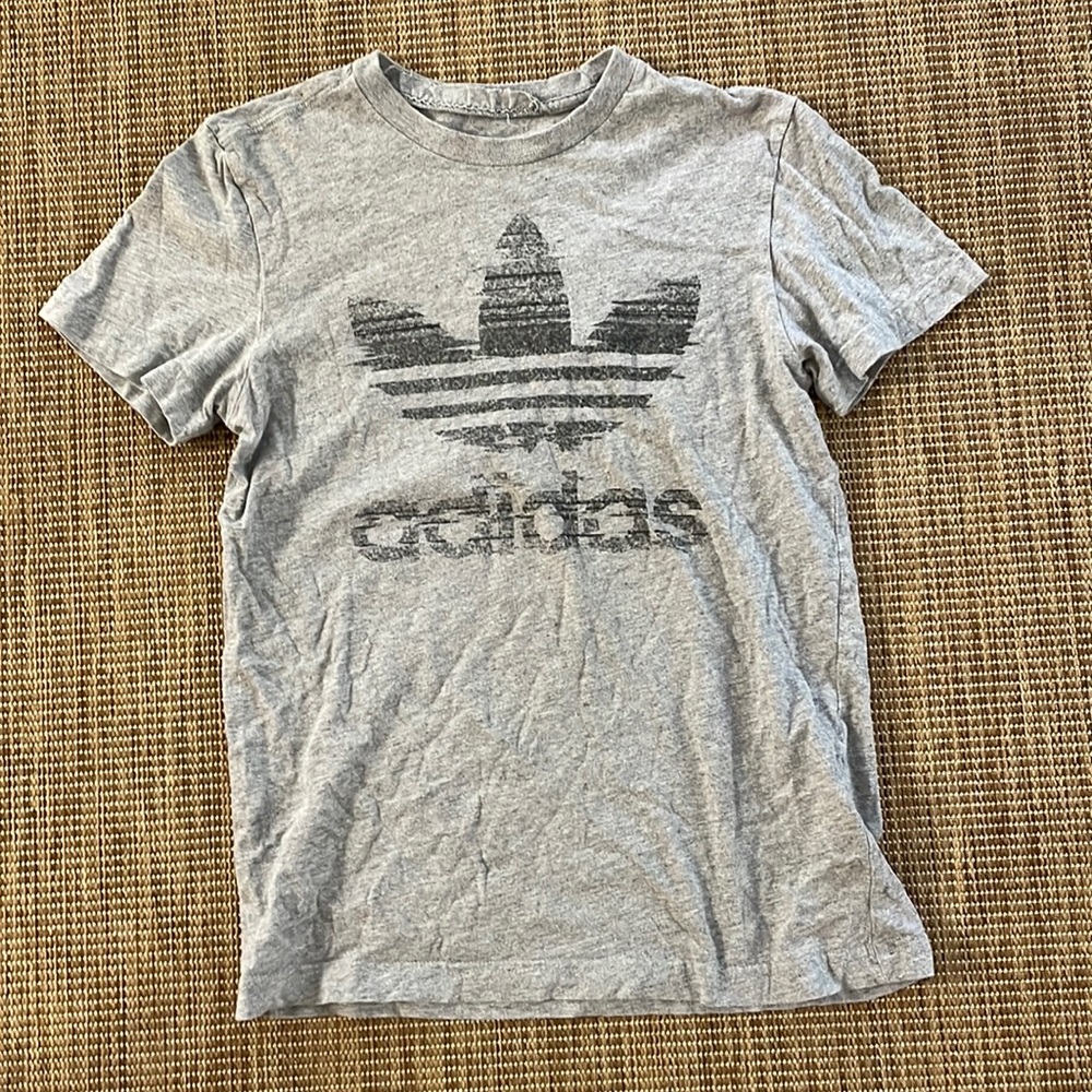 Adidas casual T-shirt
